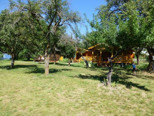 Camping, H�tel De Plein Air Les Cariamas