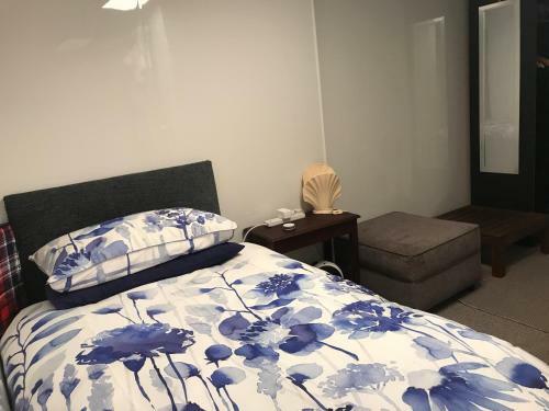 Hostal Sleeping Dogs Guest House And Log Cabin