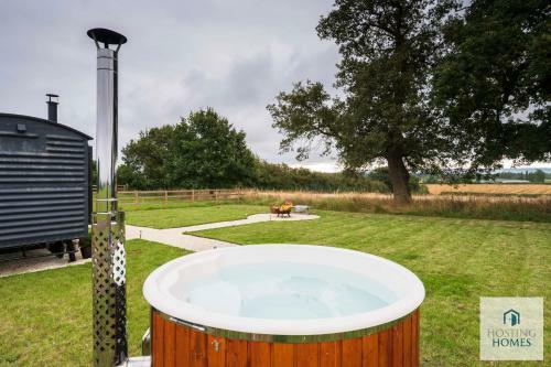 One Of A Kind Shepherds Hut With Incredible Views