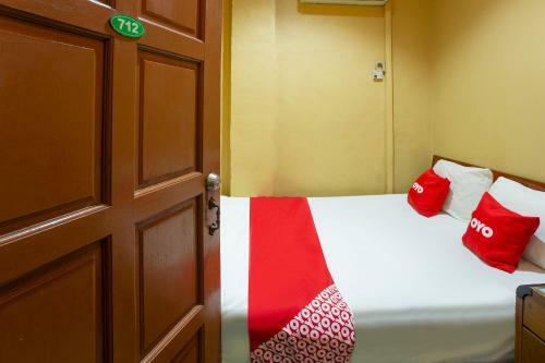 Spot On 90137 Casavilla Hotel Pudu