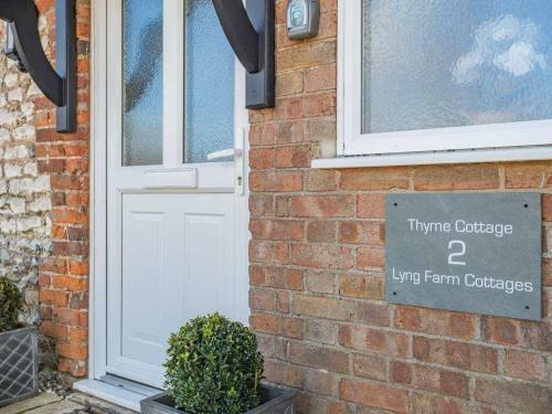 Thyme Cottage -uk38255