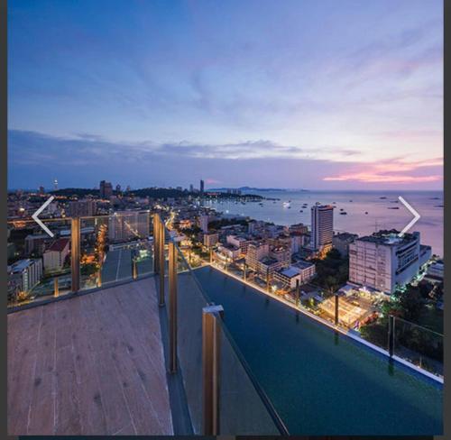 Central Pattaya Near Hilton 1 Br Poolseaview 8