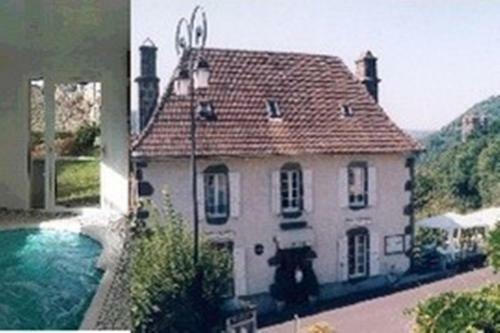 Hotel Auberge De Tournemire - Cantal