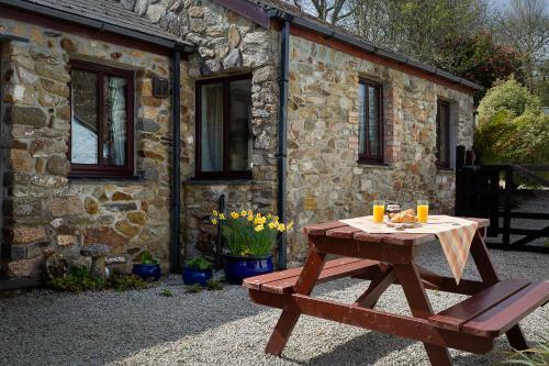 The Snug At Cornish Barn Holidays