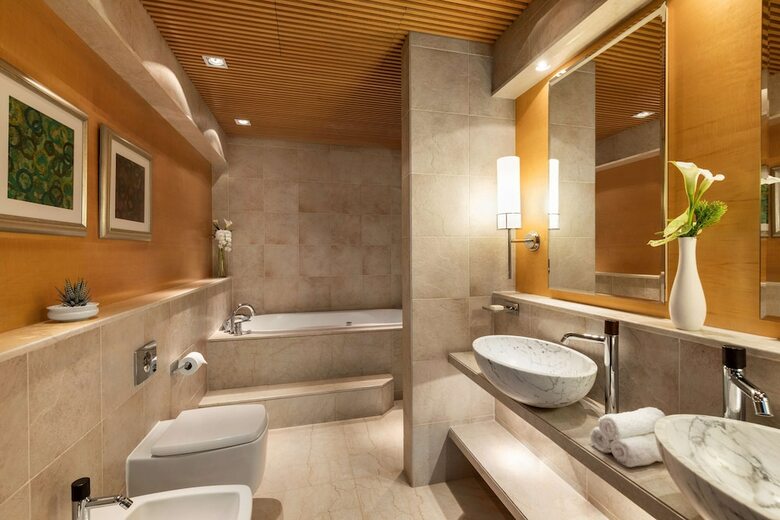 Hotel Shangri-la