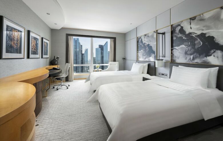 Hotel Shangri-la