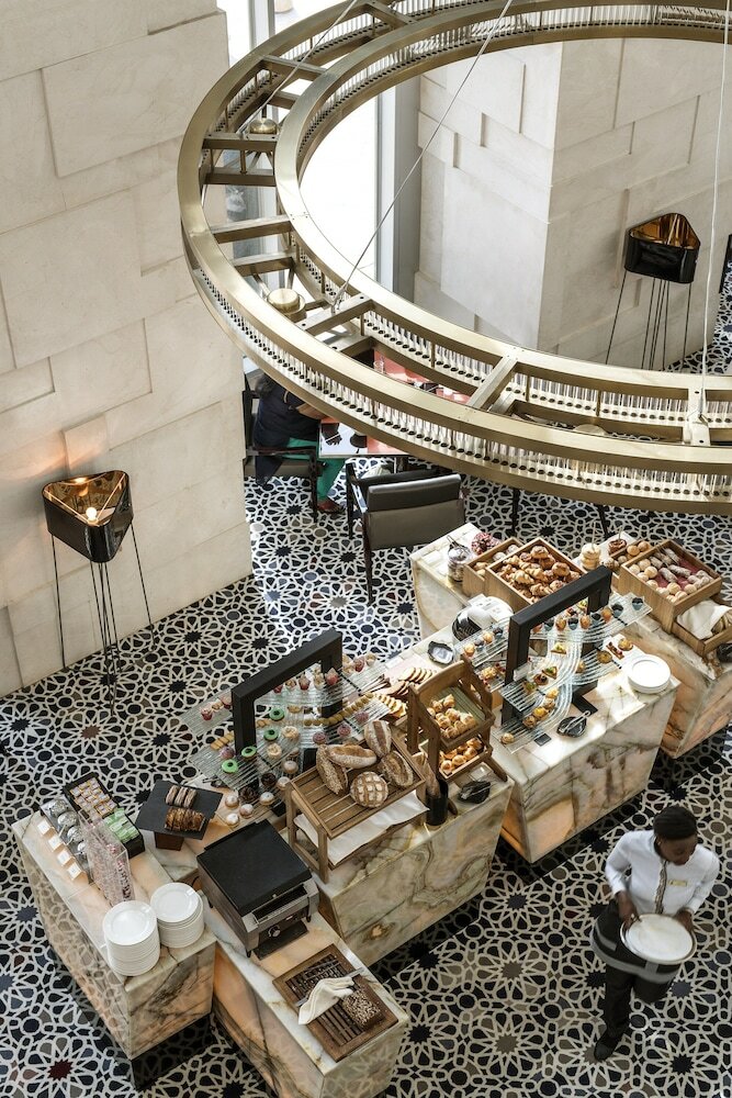 Hotel Shangri-la