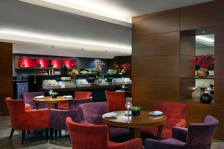 Sheraton Dubai Creek Hotel And Towers