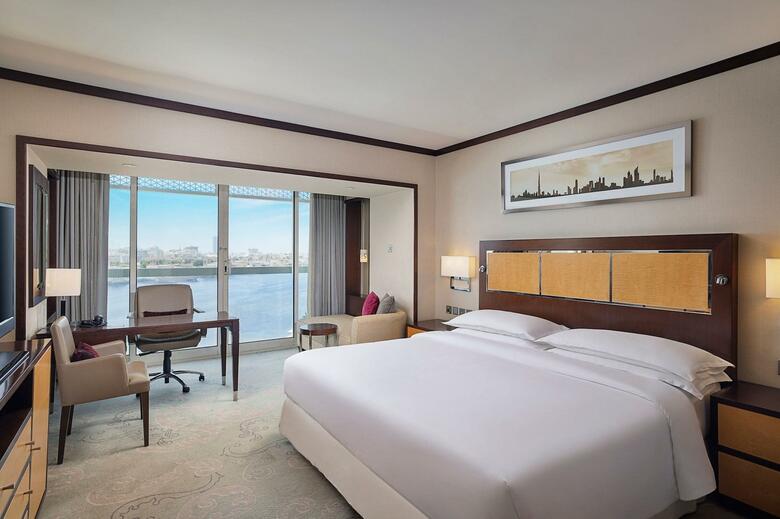 Sheraton Dubai Creek Hotel And Towers