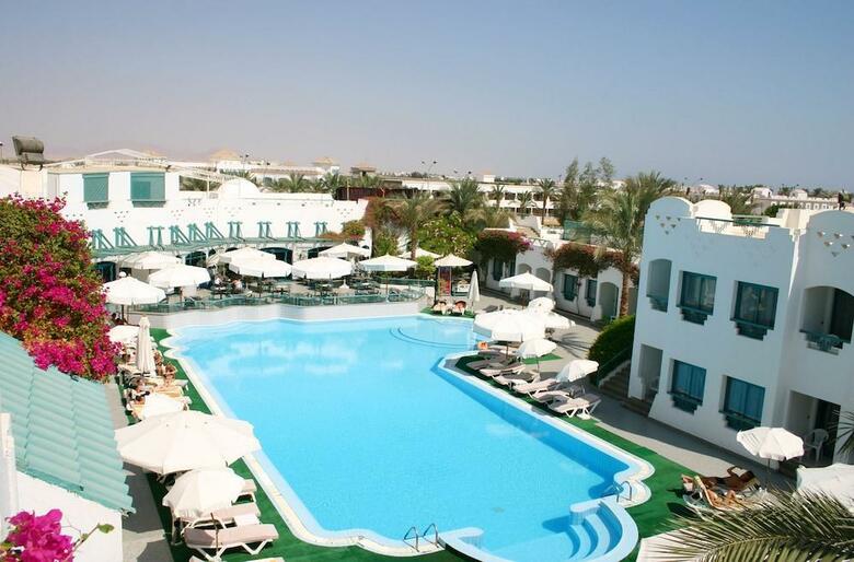 Hotel Falcon Hills