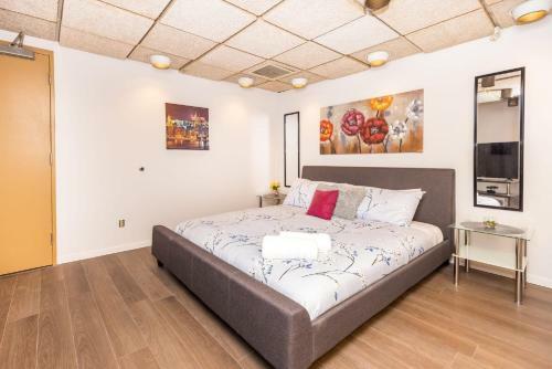 Apartamento Modern Studio Apt Units With King Bed - Near Downtown Ottawa!