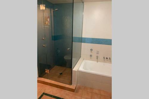Crown Towers - Private Apartment
