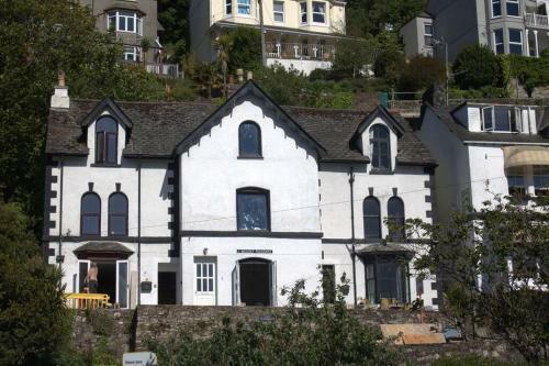 Large House Near Beach With Superb Views And Pool