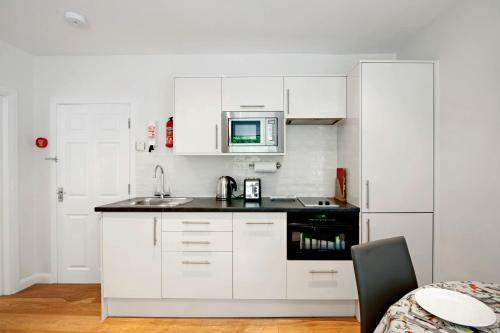 The Apartment, 24 West End Terrace, Winchester