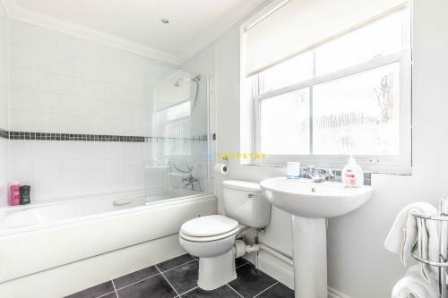 Apartamento Perfect Spot In Central Windsor & Free Parking!