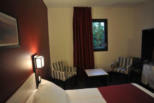 Hotel Balladins La Fert� Bernard Cherr�