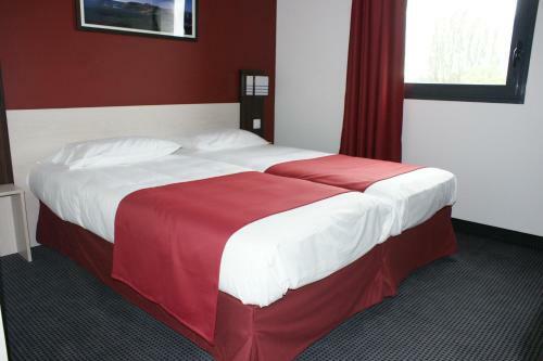 Hotel Balladins La Fert� Bernard Cherr�