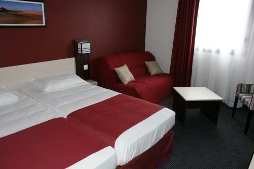 Hotel Balladins La Fert� Bernard Cherr�