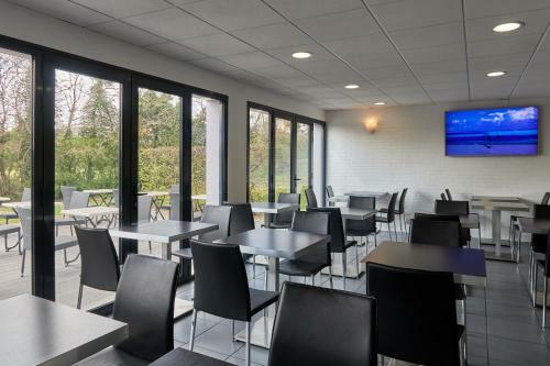 Hotel Balladins La Fert� Bernard Cherr�