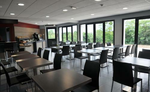Hotel Balladins La Fert� Bernard Cherr�