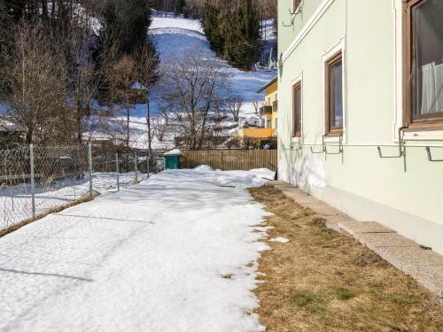 Serene Holiday Home In Katschenberg With Garden
