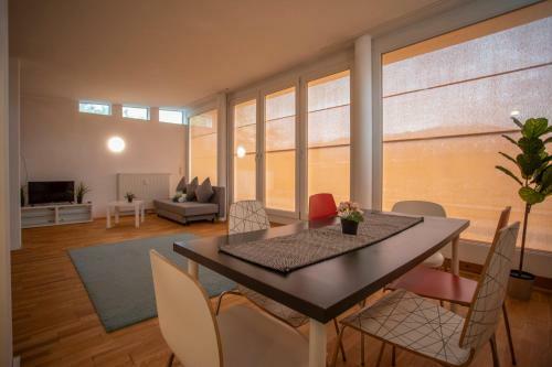 Innsbruck City Mountain View Apartment