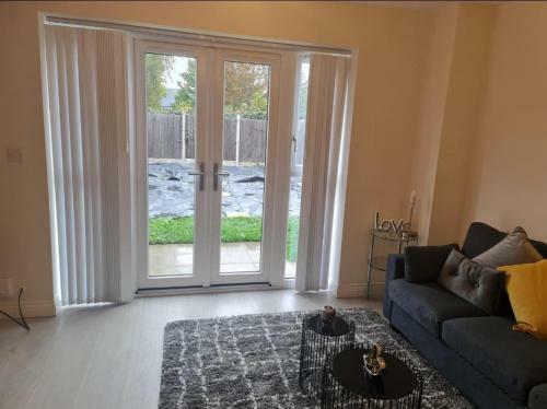 Stunning Newbuilt 3-bed House In Wolverhampton