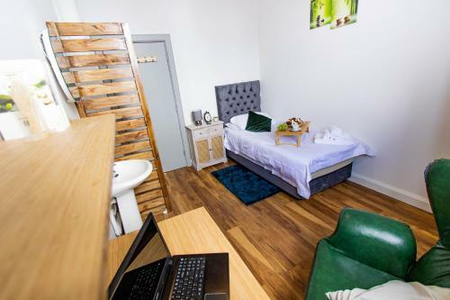 Hostal Cades Accommodation