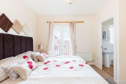 Villa 6 Bedroom New Build House
