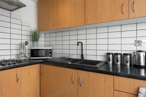 The Spinney - Perfect For Contractors, Large Groups & Families