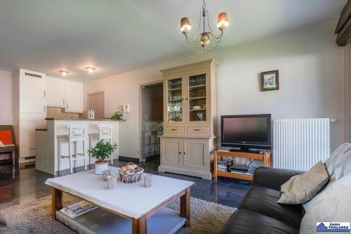 Apartamento Maeterlinck 0102 + Garage 2