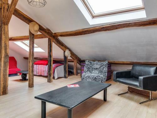 Enticing Holiday Home In Viroinval Near Forest