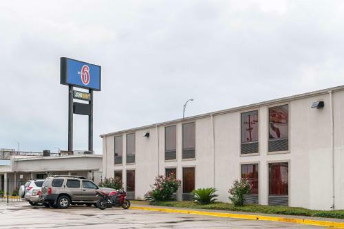 Motel 6 New Orleans - Near Downtown