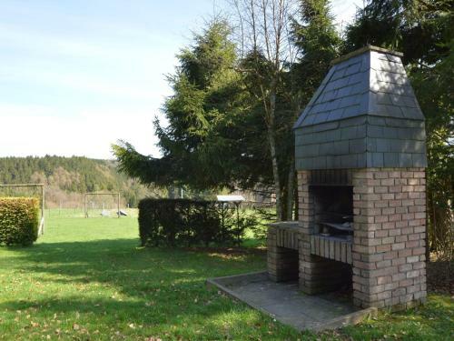 Luxurious And Charming Chalet With Sauna And Open Fireplace, Located By A Forest