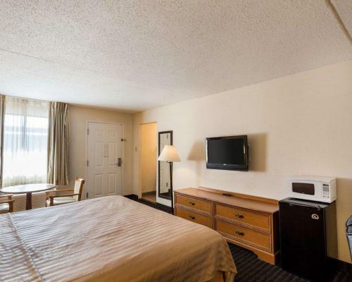 Hotel Rodeway Inn & Suites New Orleans Lakefront