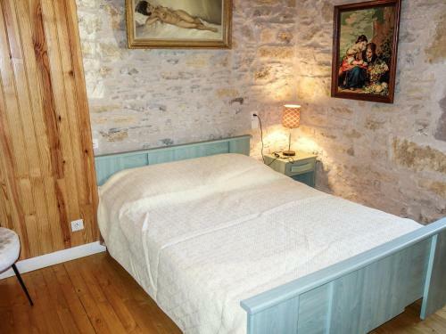 Holiday Home Maison Bonneval Chapelle Aux Saints