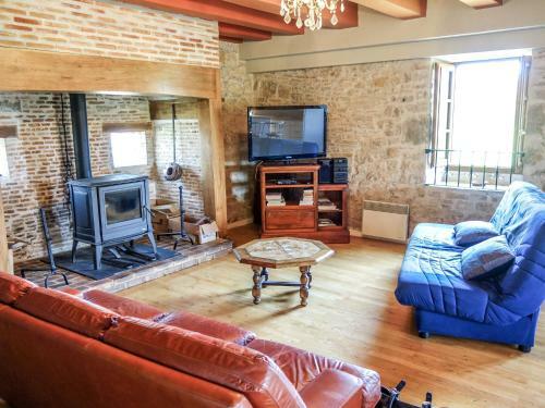 Holiday Home Maison Bonneval Chapelle Aux Saints