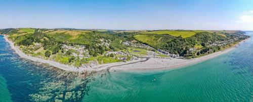 Cornish Seaside Apartment With Fantastic Sea Views