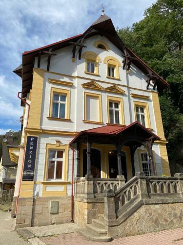 Hostal Penzion H?ensko