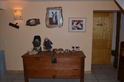 Hostal Chambres D'h�tes Et Yourte L'or�e Des Bornes