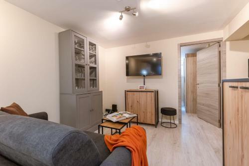 New And Cozy Apartment With Outside Terrace