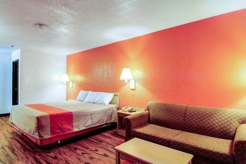 Motel 6 - Columbia