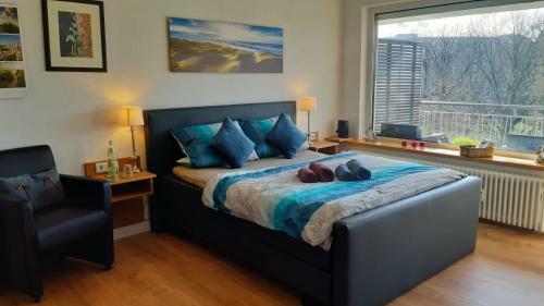 Modern City Apartment With Balcony And Nice Parc View