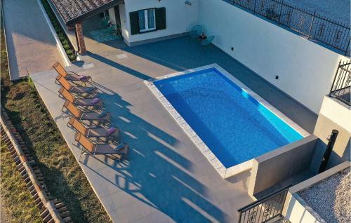 Awesome Home In Lupoglav With 4 Bedrooms