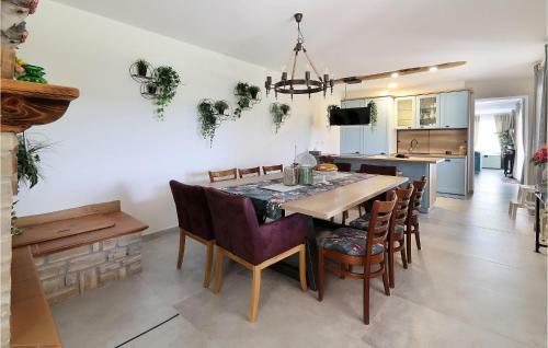Awesome Home In Lupoglav With 4 Bedrooms