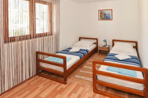 Apartment Tiara, Lun Close To The Beach