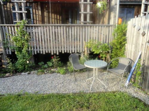 Holzhaus Mit Gr�ner Aussicht Zum Erholen