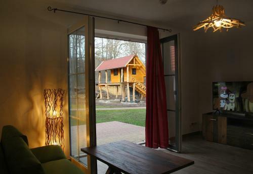 Apartamento Ferienwohnungen Zum Baumhaus