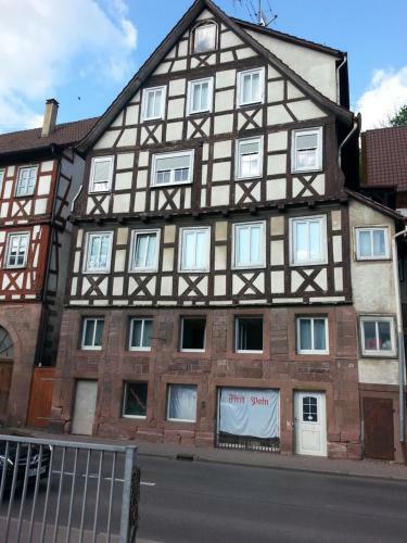Apartamento Ferienwohnung Hermann Hesse Stadt