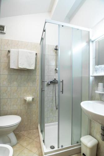 Hostal Rooms With A Parking Space Ripenda, Labin - 16932